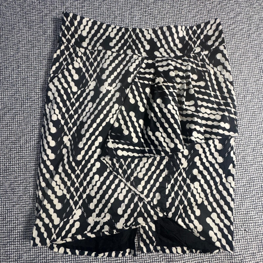 The Limited Black White Geometric Draped Ruffle Pencil Skirt Vintage 6 Pockets